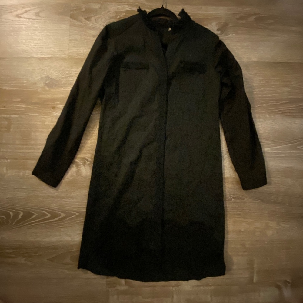 ELLIE TAHARI 100% “linen “ button up shirt dress